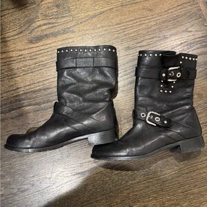 Stuart Weitzman Trotter Studded Moto Black Leather Boot Women 8.5